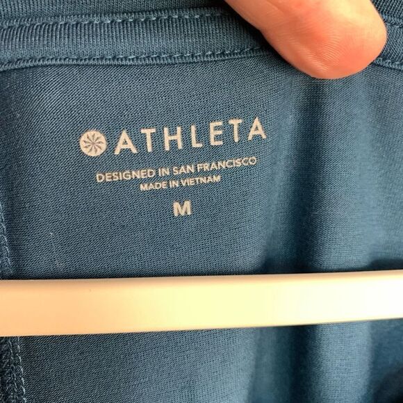 Athleta Bat Wing Top Size Medium - Picture 3 of 7